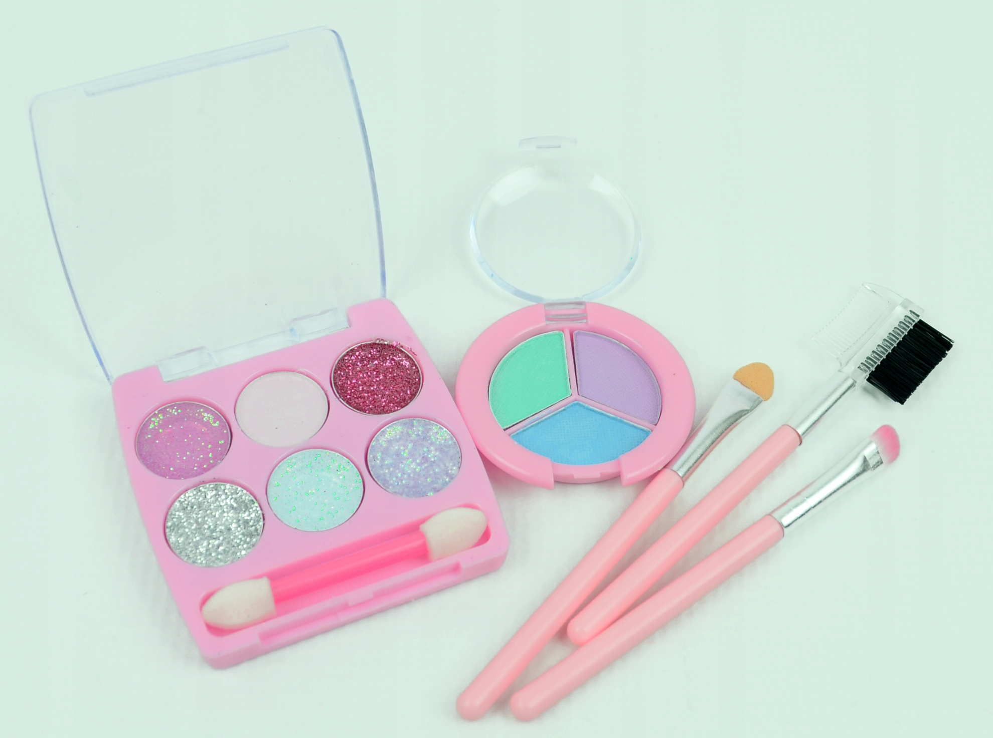 KUFEREK Z KOSMETYKAMI ZESTAW DO MAKIJAŻU OCZU UST POLICZKÓW PAZNOKCI WŁOSÓW