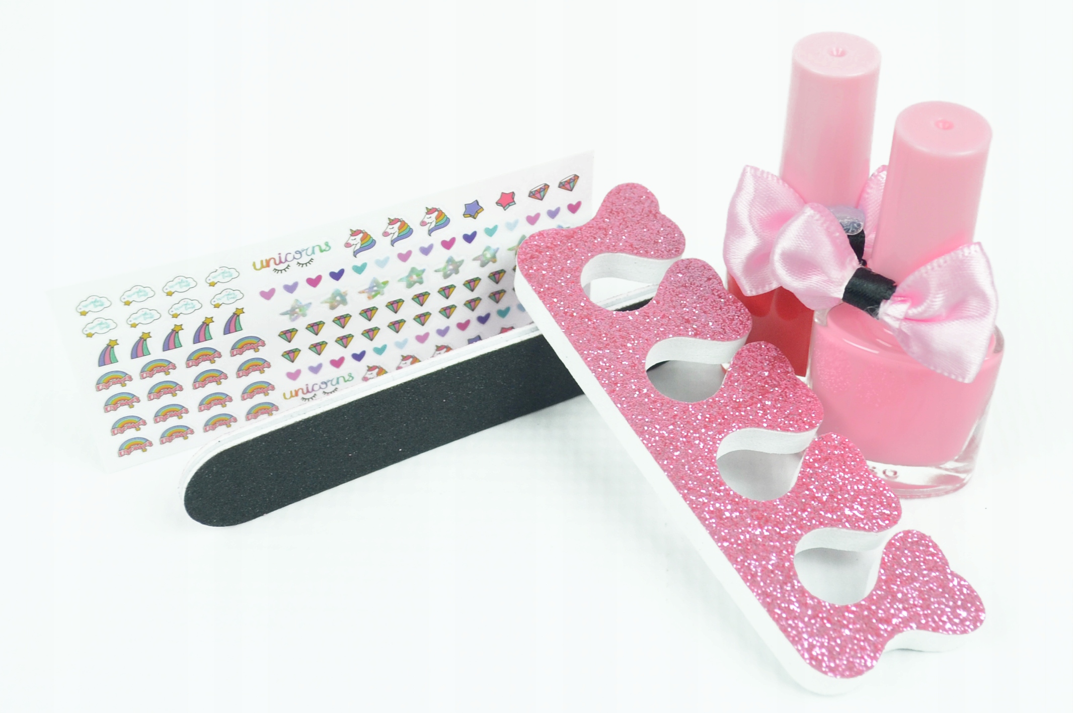 KUFEREK Z KOSMETYKAMI ZESTAW DO MAKIJAŻU OCZU UST POLICZKÓW PAZNOKCI WŁOSÓW