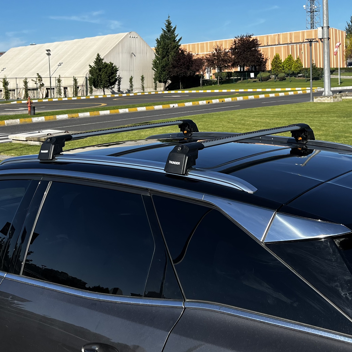 Menabo Barres De Toit Transversales Aluminium Pour Renault Kadjar 2015-2022 – Porte-Vélos, Coffre, Fixation Sûre Et Aérodynamique