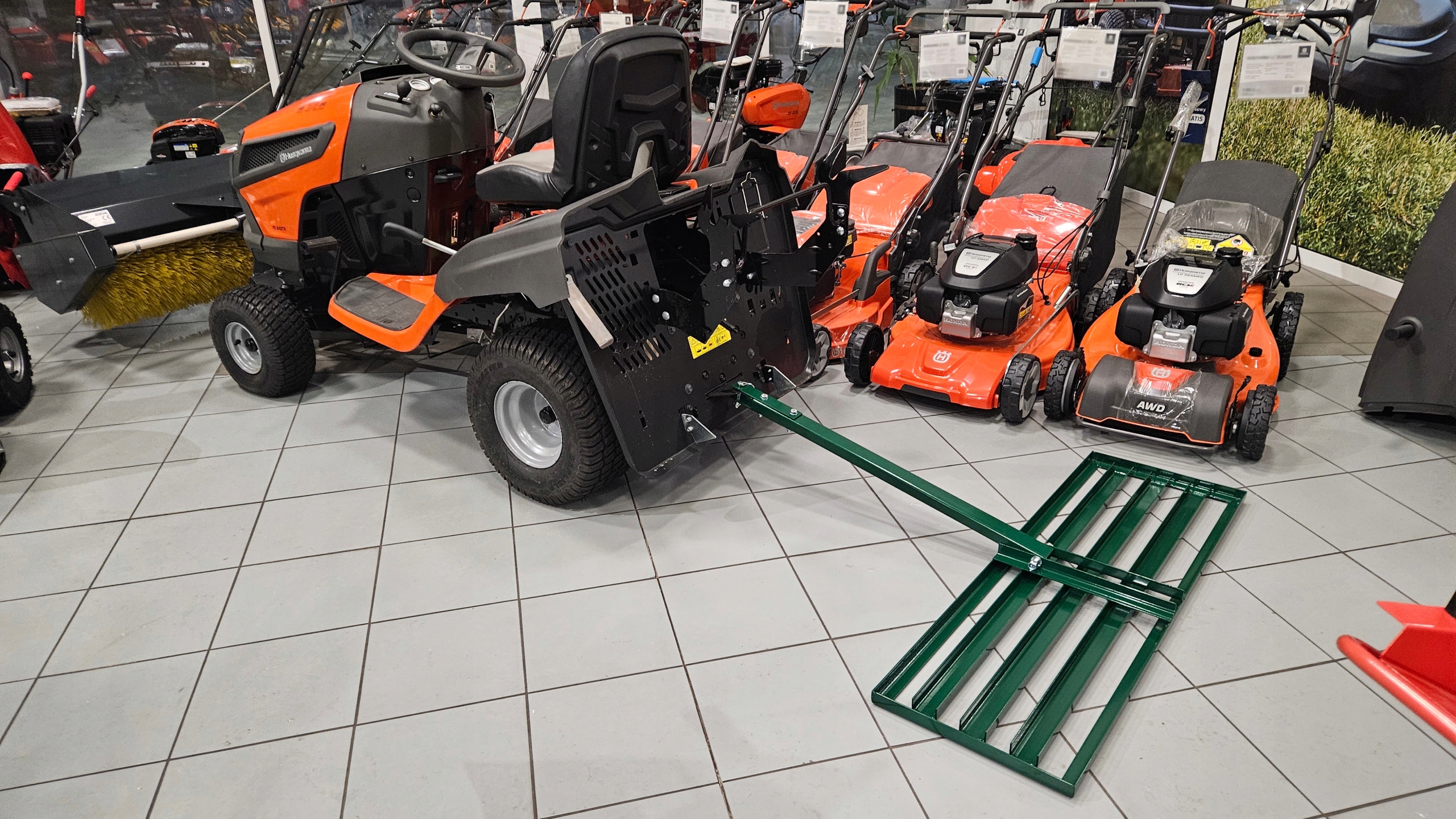 NIWELATOR TERENU RÓWNIARKA do TRAKTORKA KOSIARKI QUADA KRETOWISK LEVEL RAKE