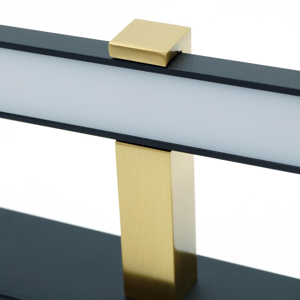 8ed32cc683083e0eed59bcc8e5089b17