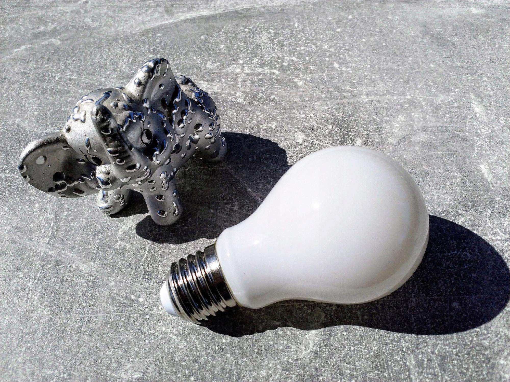 ŻARÓWKA LED 10W E27 FILAMENT MLECZNA BARWA NEUTRALNA 7 9adc51039a2e54646ec693988148b603