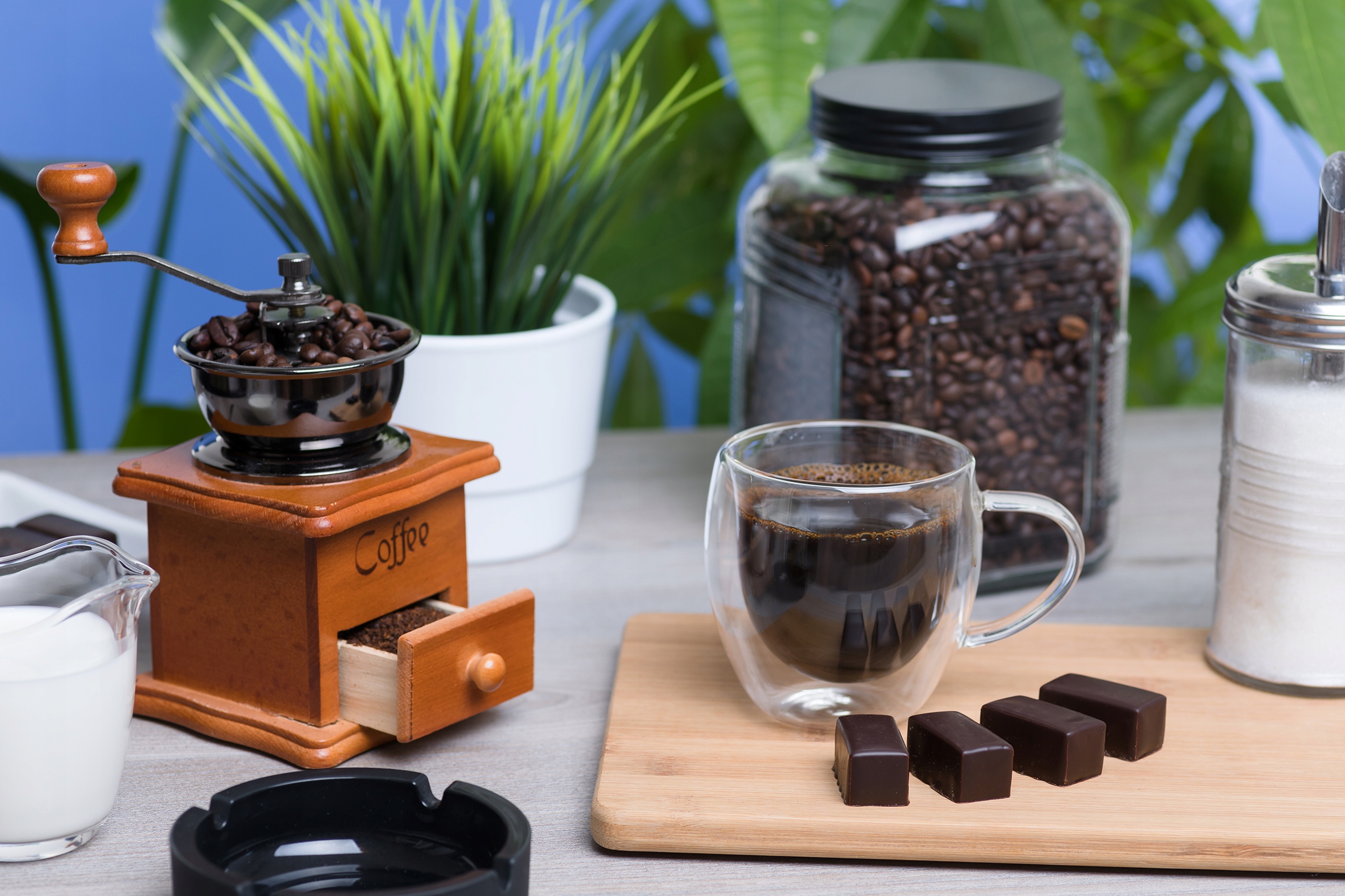 MLYNEK DO KAWY NR:3422