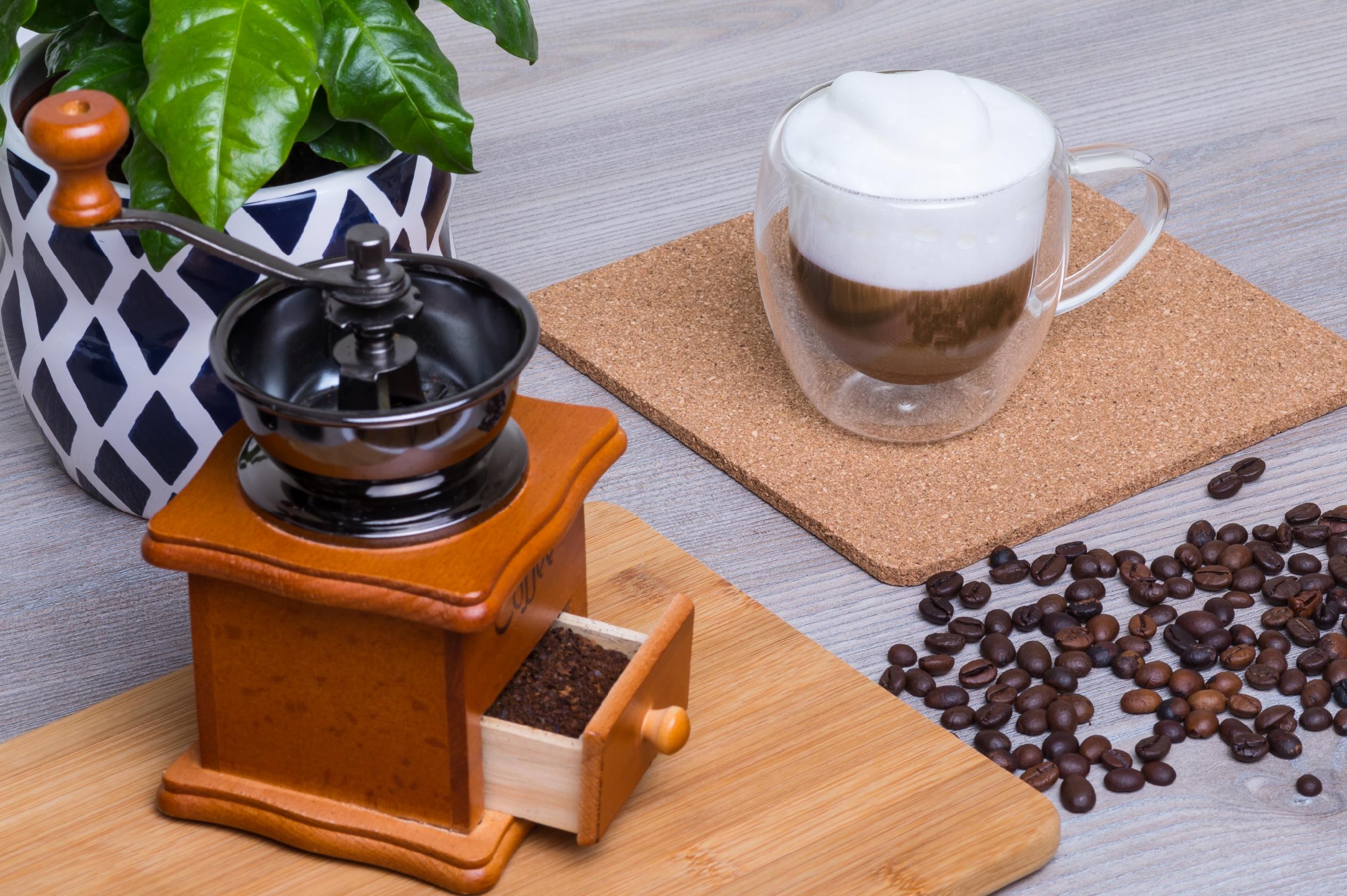 MLYNEK DO KAWY NR:3422