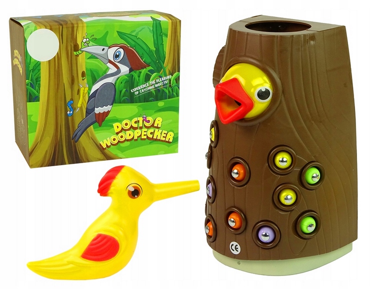 DZIĘCIOŁ ŁAPIE OWADY NR:8304