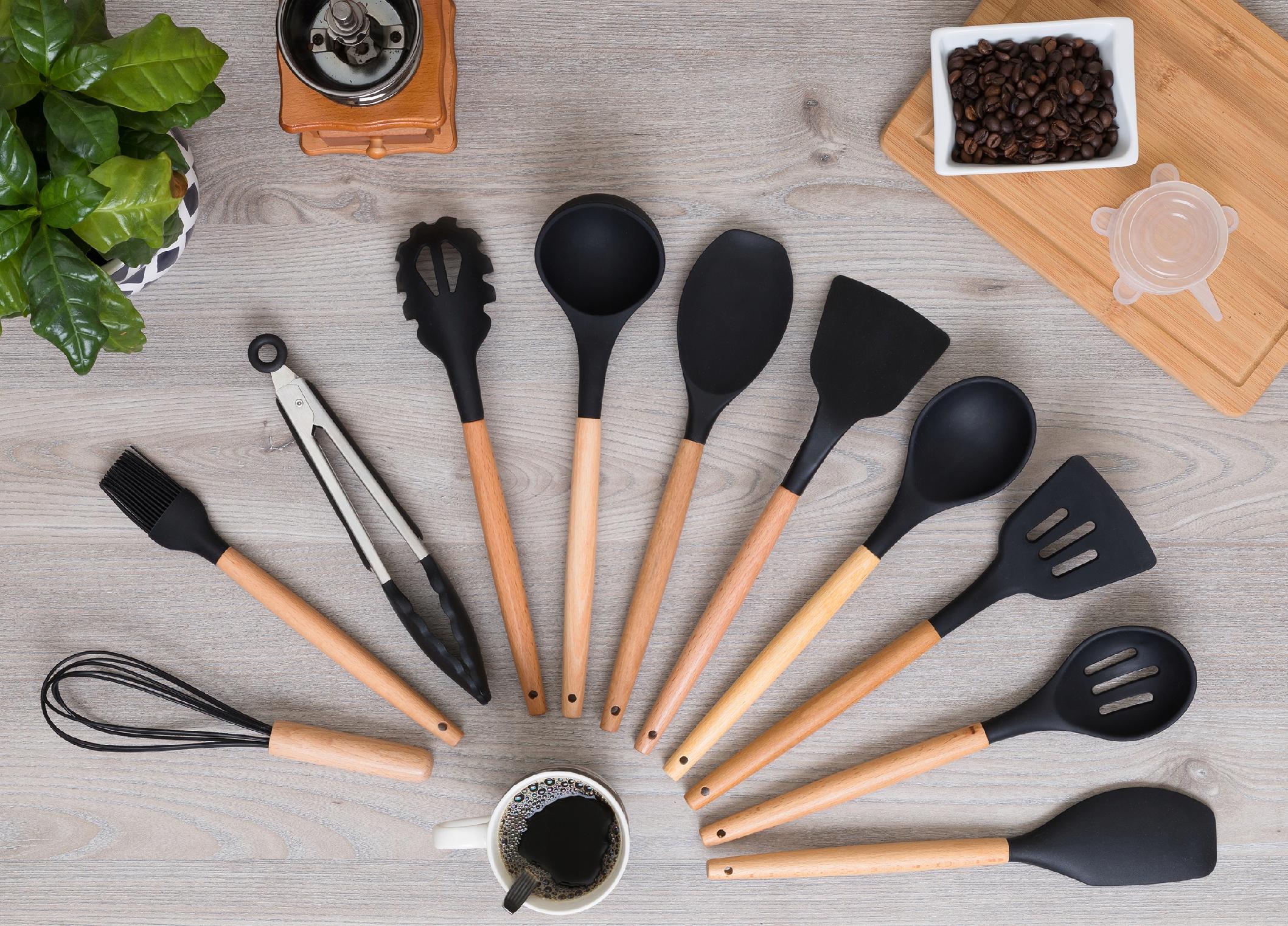 PRZYBORY XL KUCHENNE 33EL. NR:8212