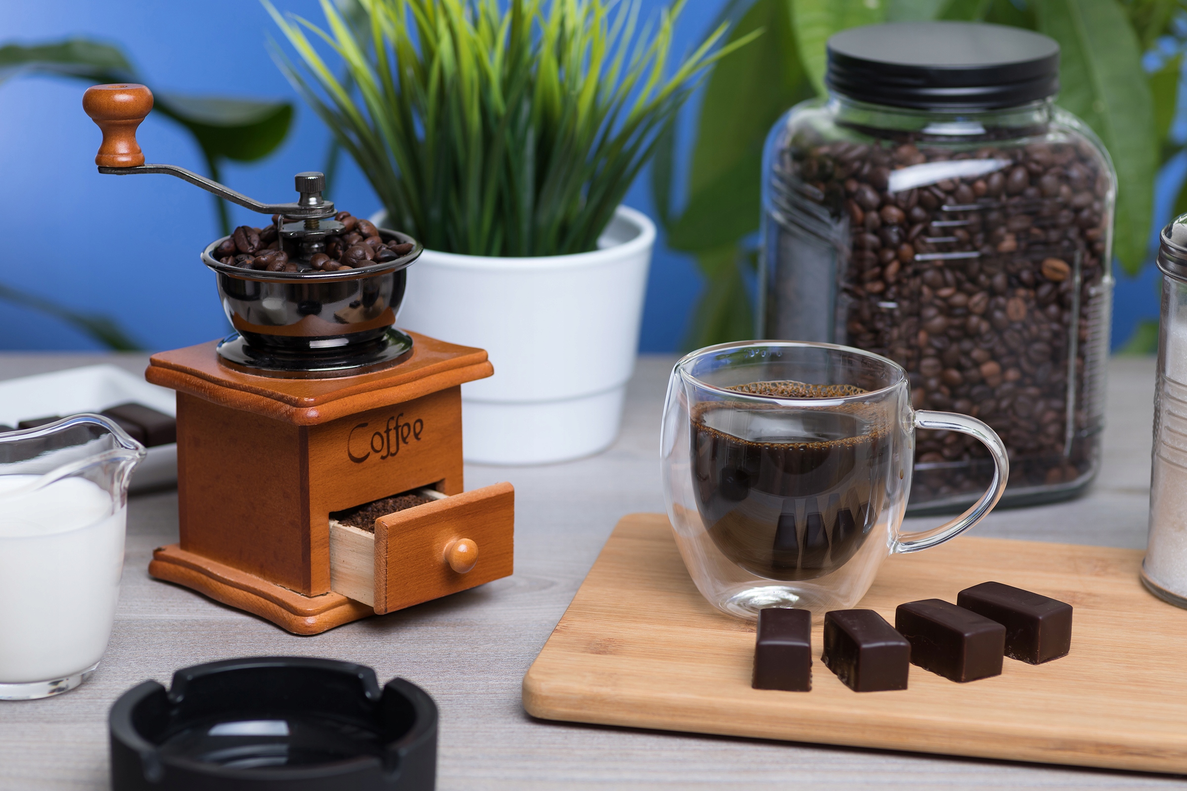 MLYNEK DO KAWY NR:3422