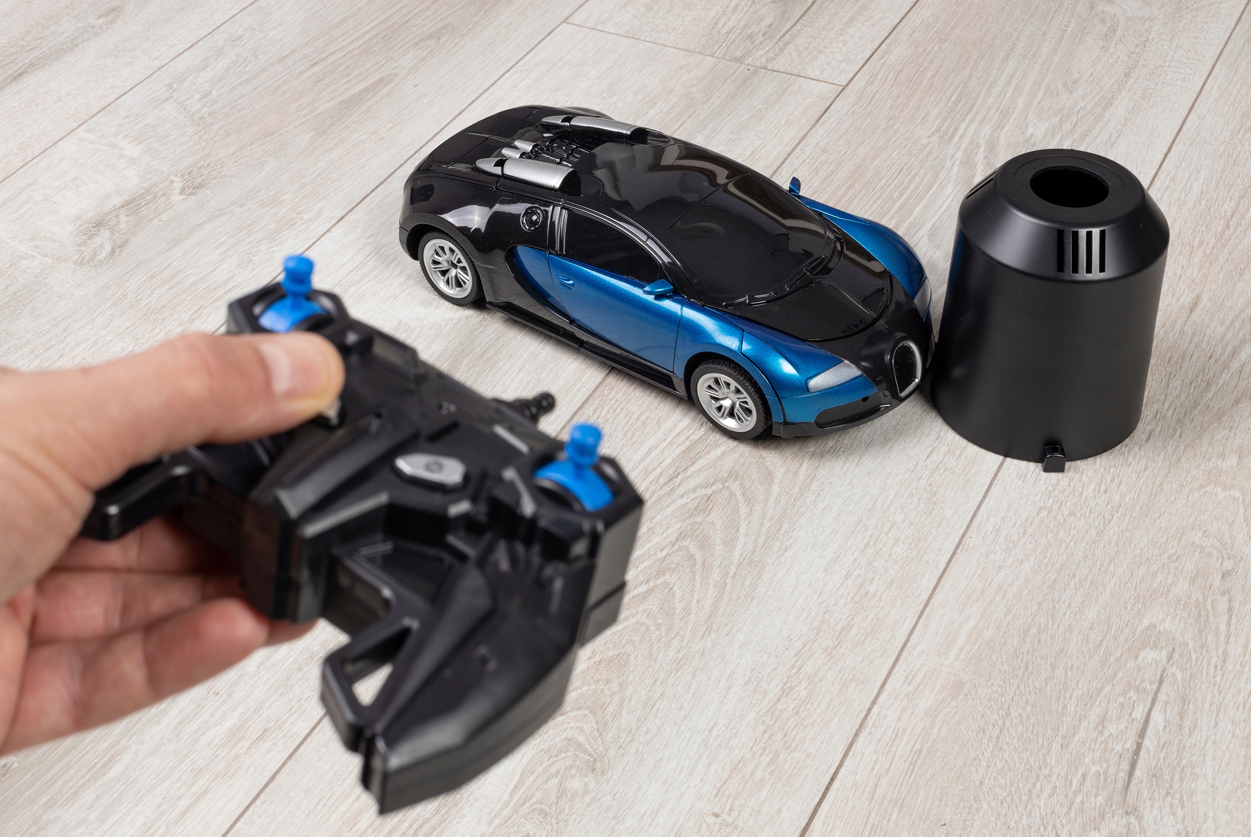 ZABAWKA 2W1 ROBOT + AUTO ”BORDO”