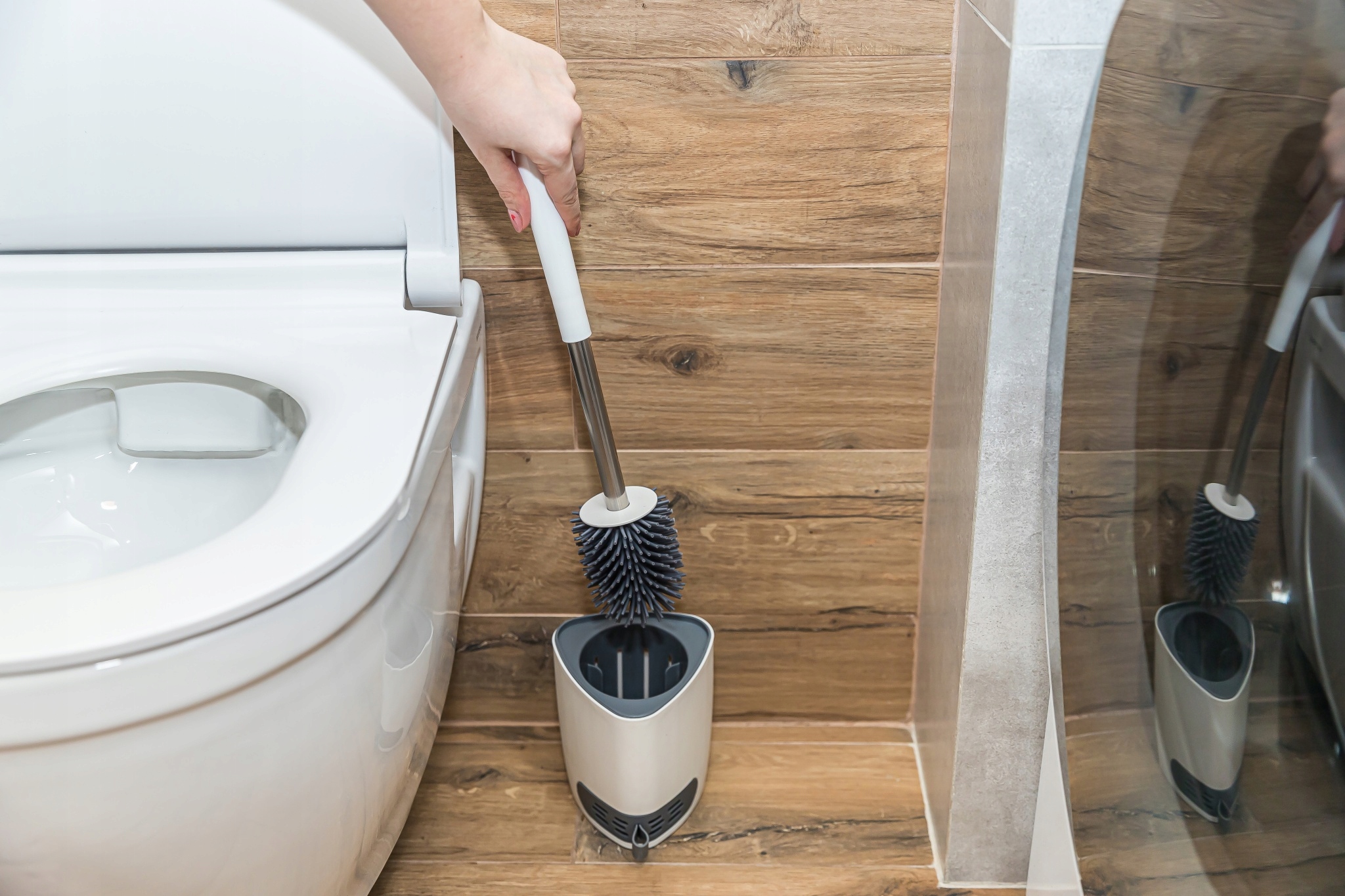 SZCZOTKA SILIKONOWA DO WC TRINGLE