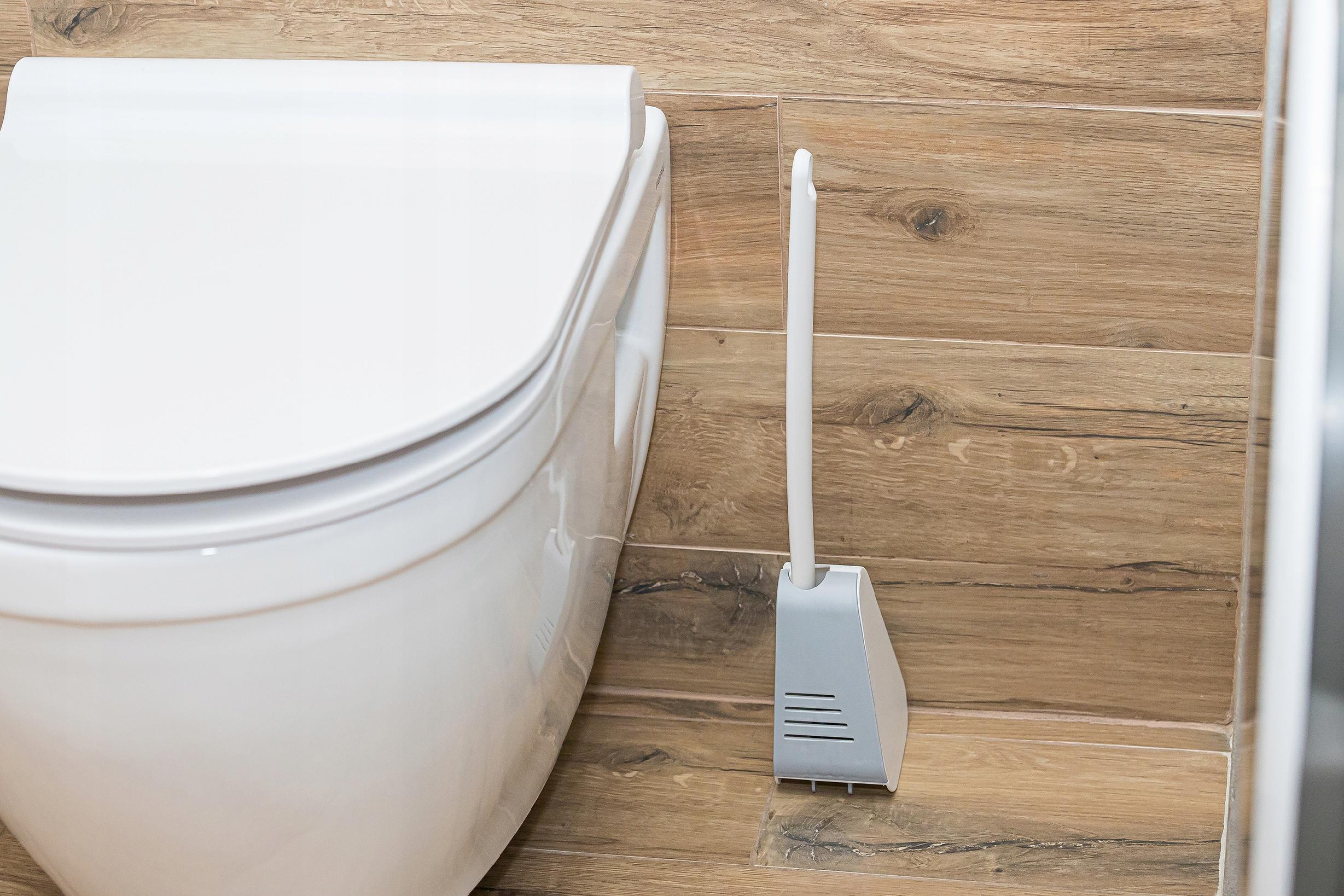 SZCZOTKA DO WC ”GOLF”