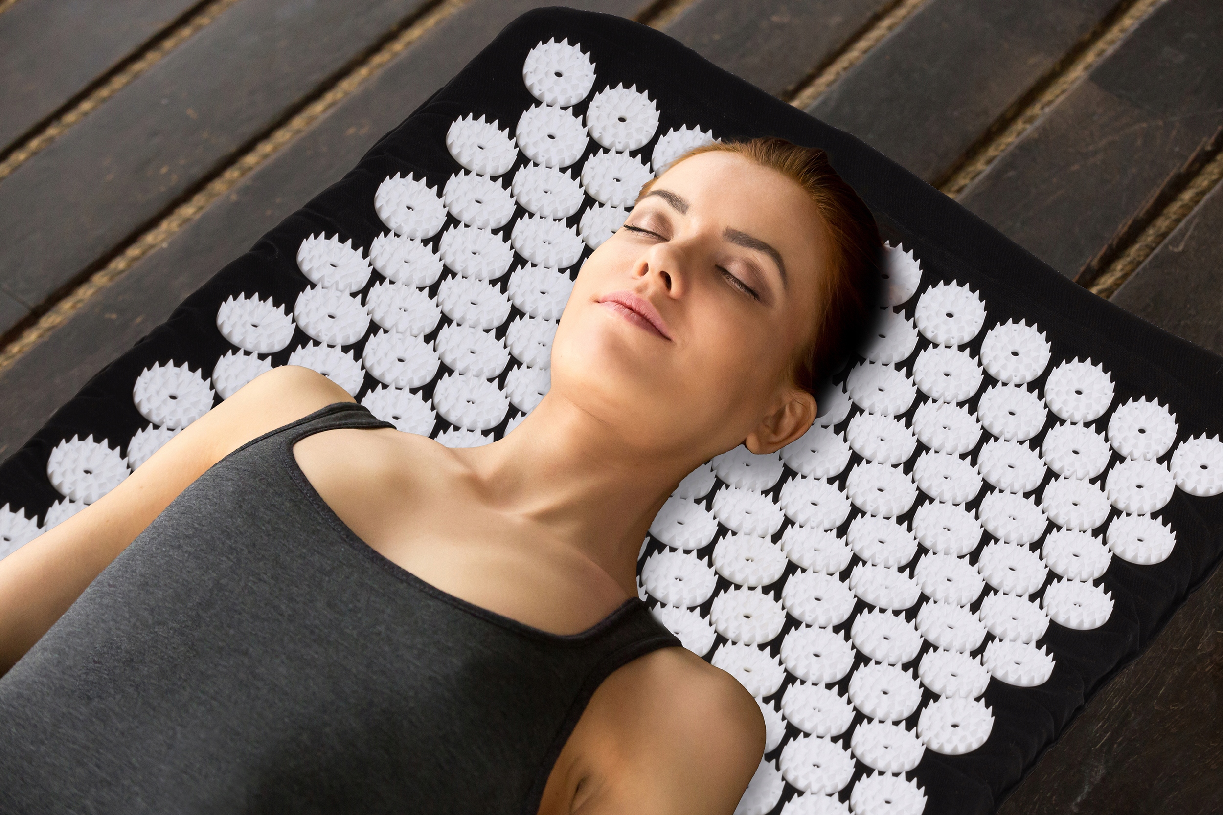 MATA DO AKUPRESURY CZARNA + PODUSZKA