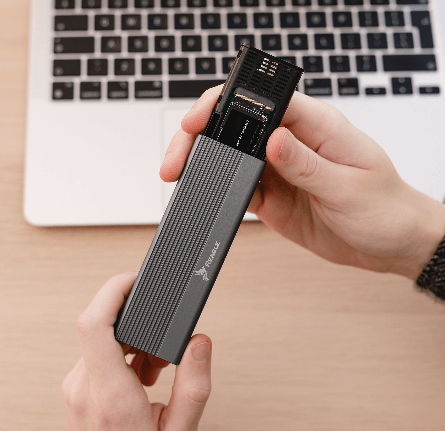 Obudowa na dysk SSD NVME PCIe M.2 USB-C 3.2 GEN2 Adapter Kieszeń M2 Reagle_2