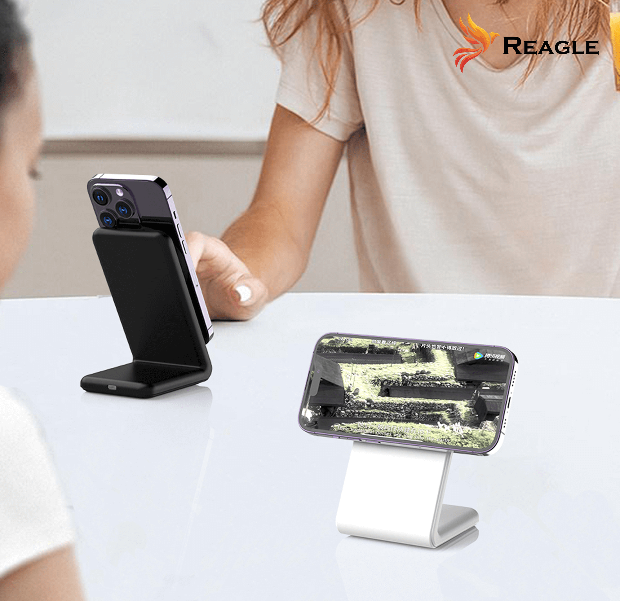 REAGLE ŁADOWARKA INDUKCYJNA BEZPRZEWODOWA 2W1 MAGSAFE QI 15W IPHONE 16, 15 AIRPODS_1