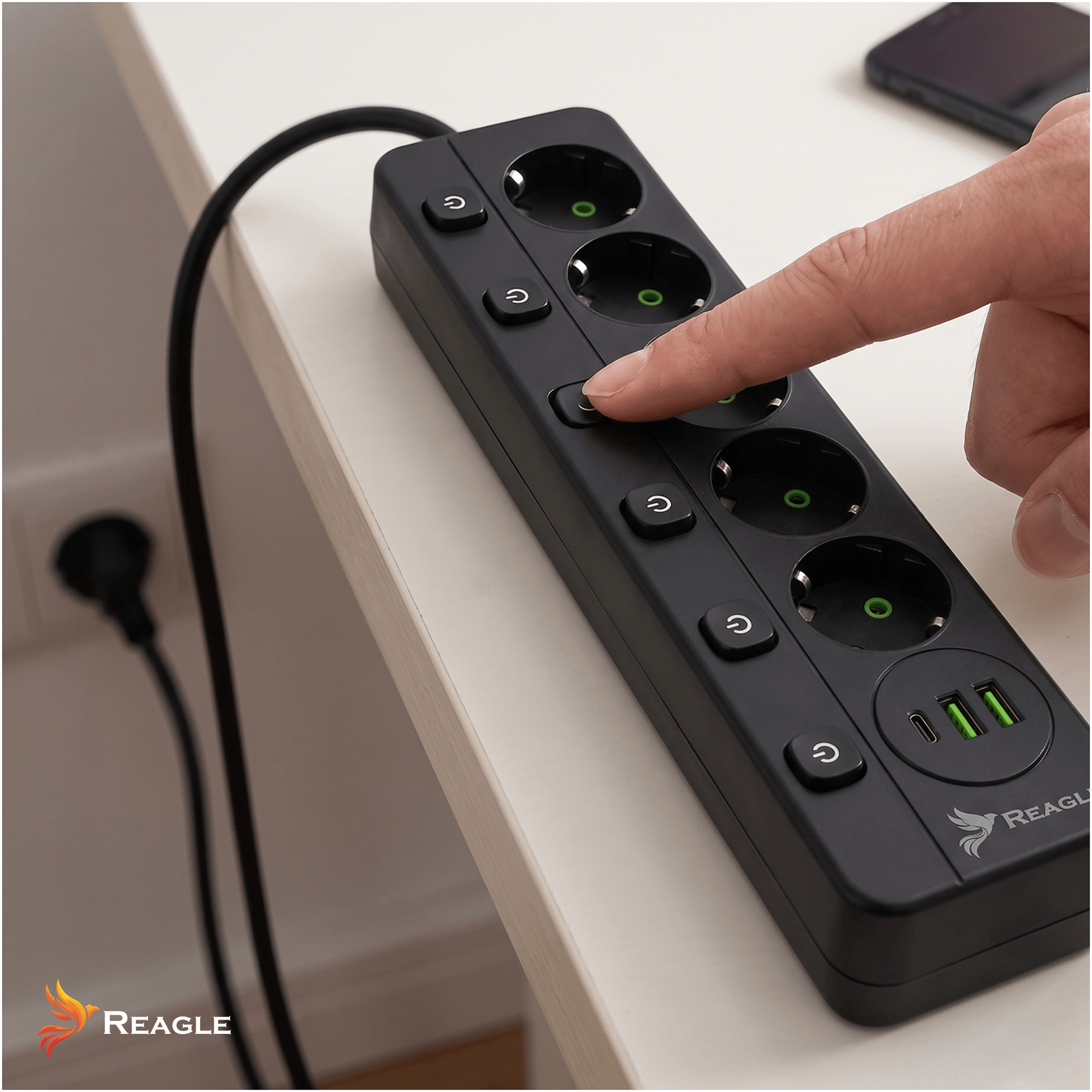 Przedłużacz 3 m 5 gniazd 2x USB 1x USB-C czarny – podłącz wszystko wygodnie