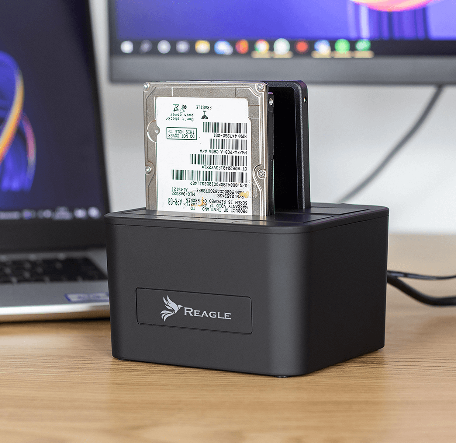 FIDECO Festplatten Dockingstation, USB3.0 SATA HDD Dockingstation für 2,5 und 3,5 Zoll SATA HDD/SSD, Dualschacht, Unterstützt Offline-Klonen und 2X 12TB Laufwerke_1