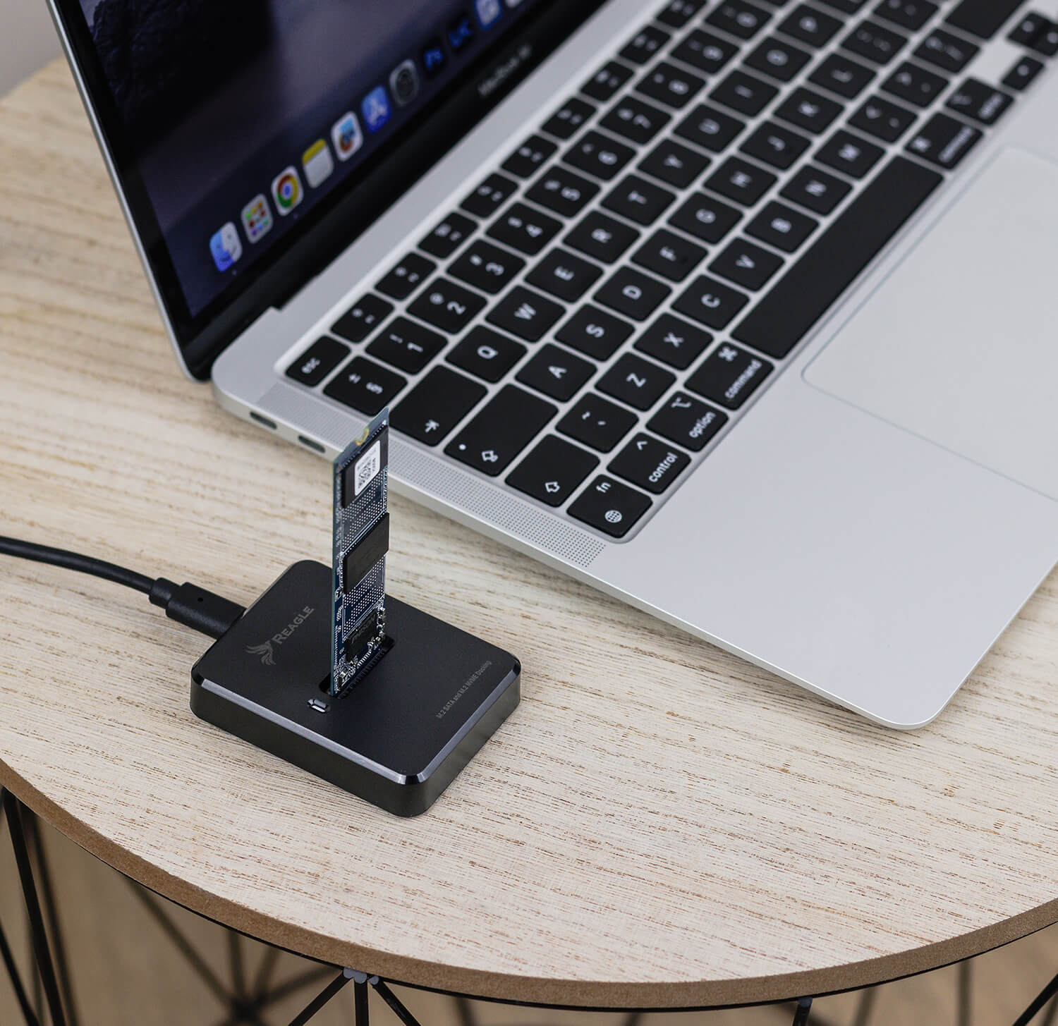 Reagle Adapter SSD M.2 SATA NGFF kieszeń dysk 2w1 USB-C 3.2 i USB-A 10 Gb/s_2