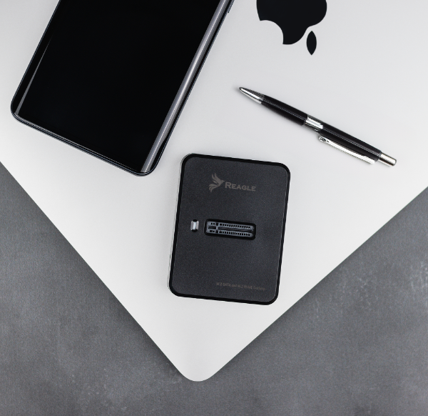 Reagle Adapter SSD M.2 SATA NGFF kieszeń dysk 2w1 USB-C 3.2 i USB-A 10 Gb/s_3