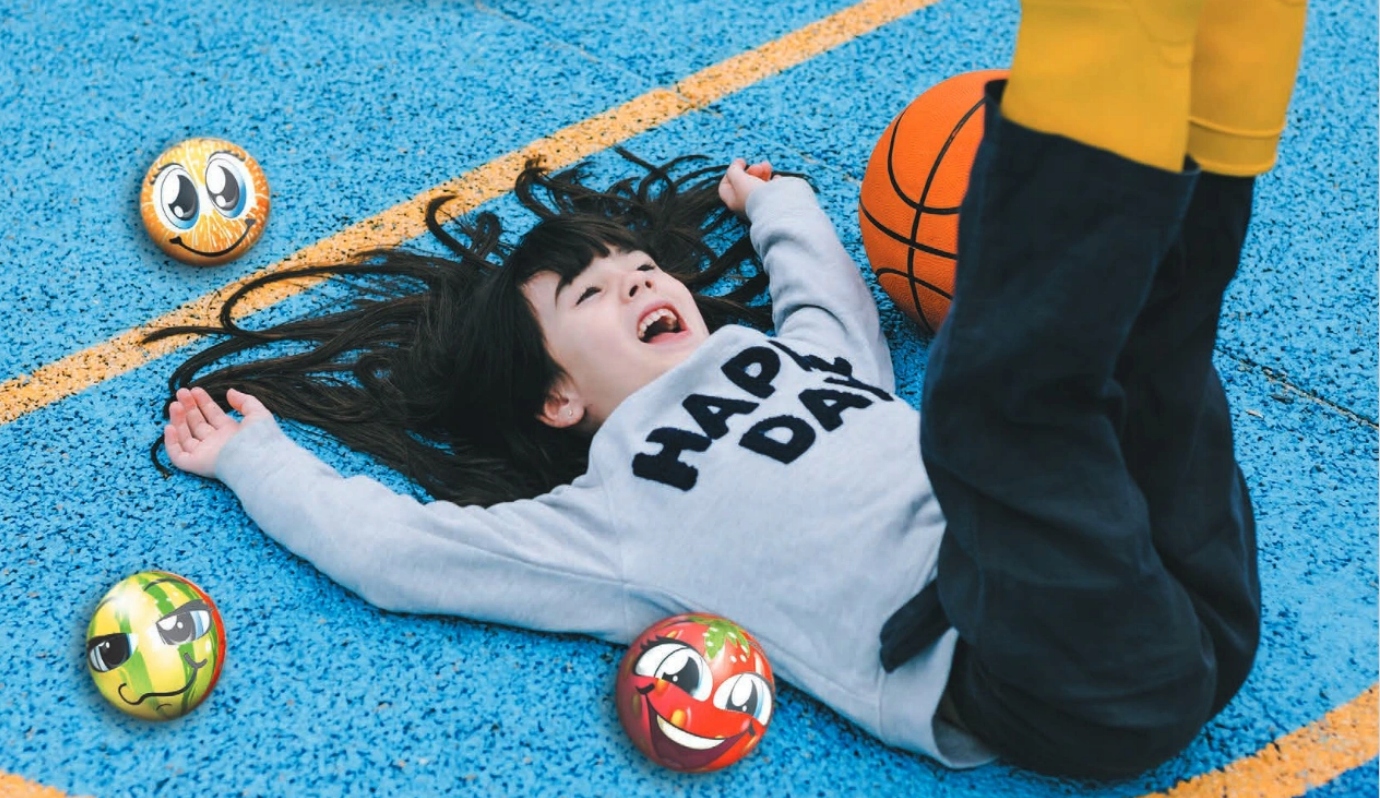 PILKA ZMYŁKA FUNNY BALL 10CM OWOCE MC WB 48 W**