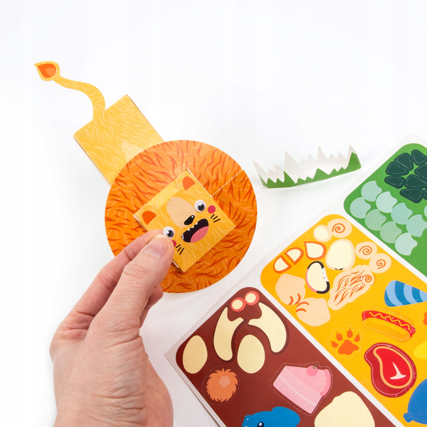 FIGURKI 3D Z NAKLEJKAMI ZOO KIDEA 4536