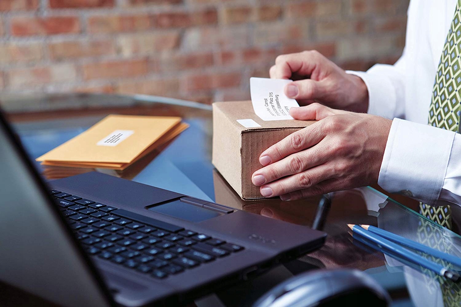 DYMO Etykiety wysyłkowe białe na identyfikatory 101 x 54 mm LW 450 330 550