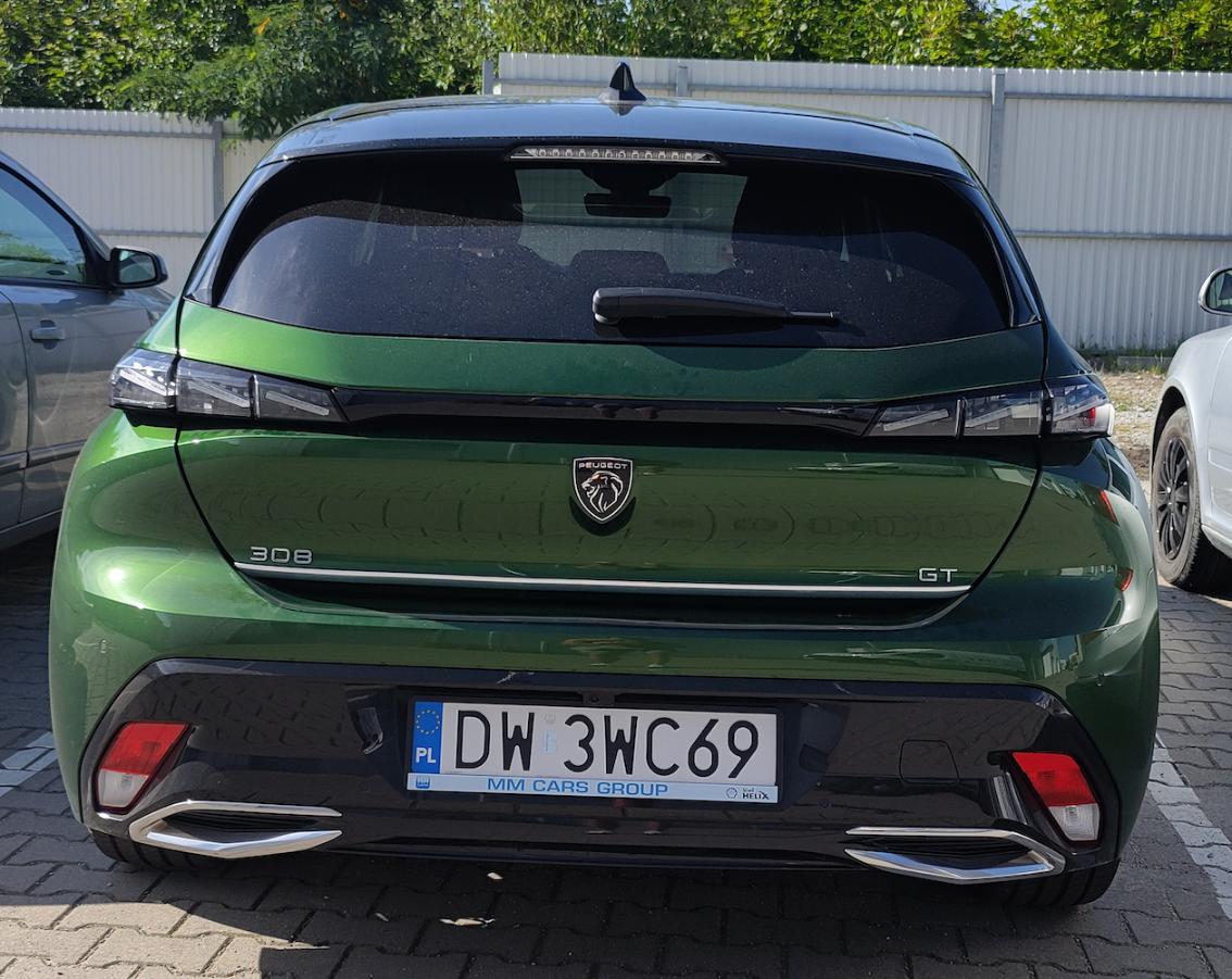 Kromirana letev za Peugeot 308 HB – montaža