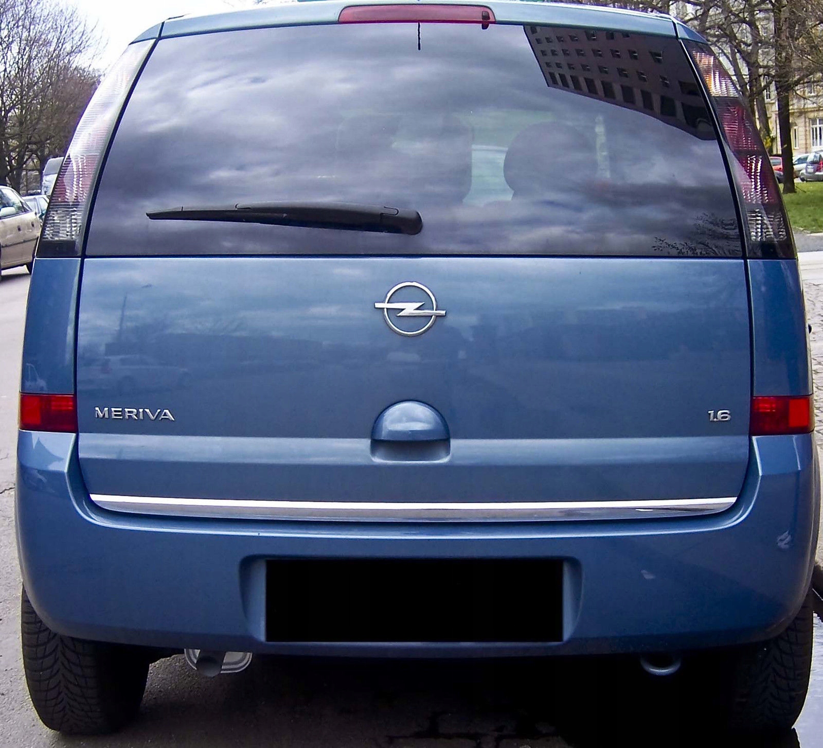 Namestitev kromirane letve