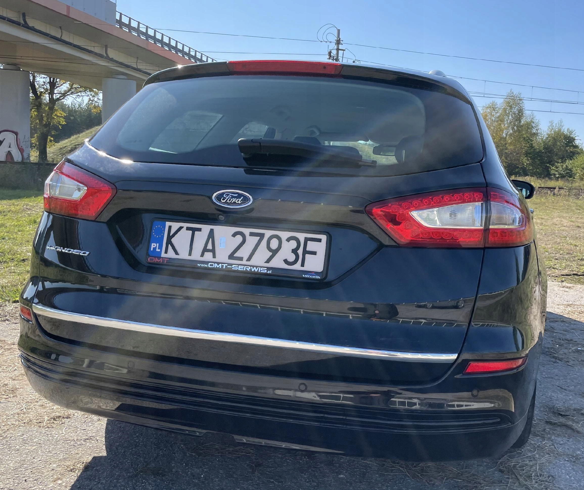 Ugradnja kromirane letvice Ford Mondeo