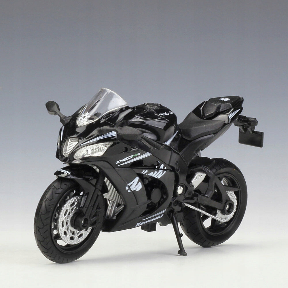 Macheta motocicleta model Kawasaki Ninja ZX-10RR 2017, scala 1:18