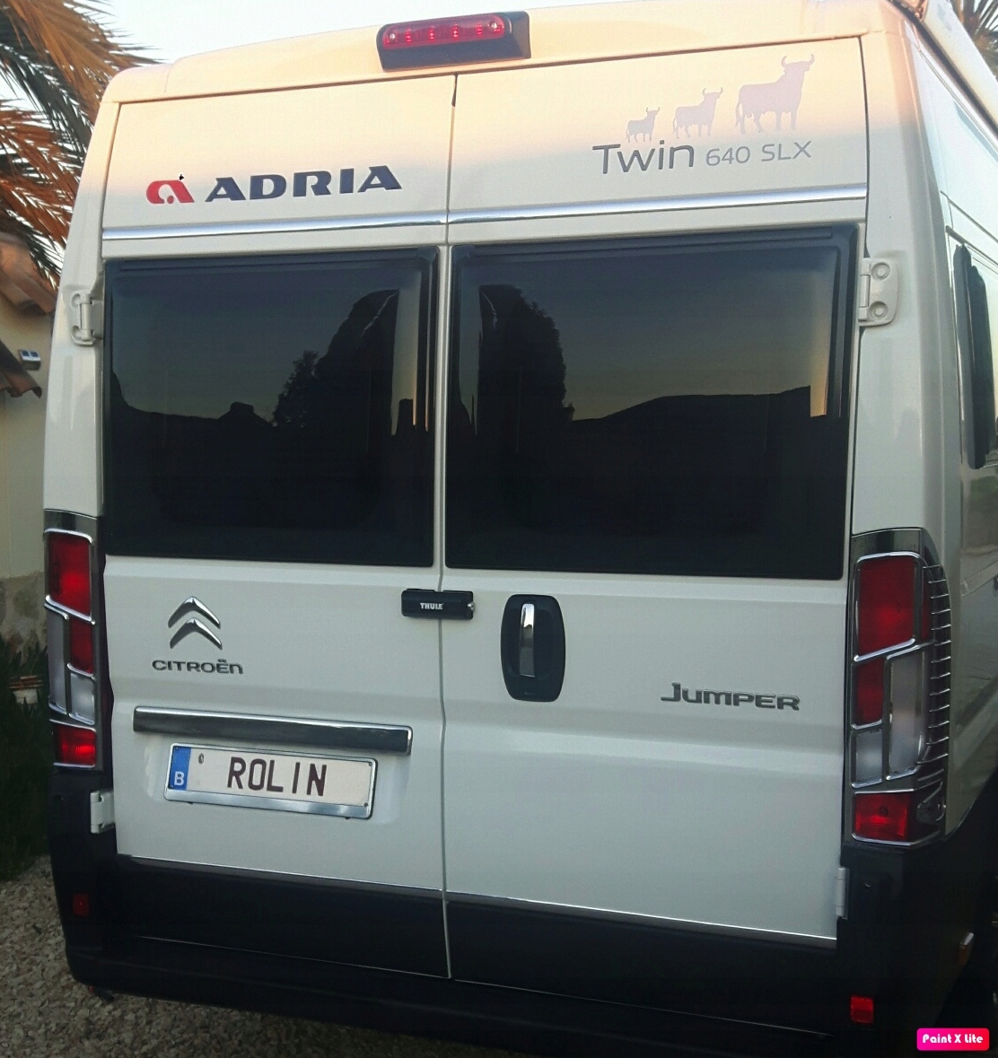 Elegantne kromirane letvice za džemper