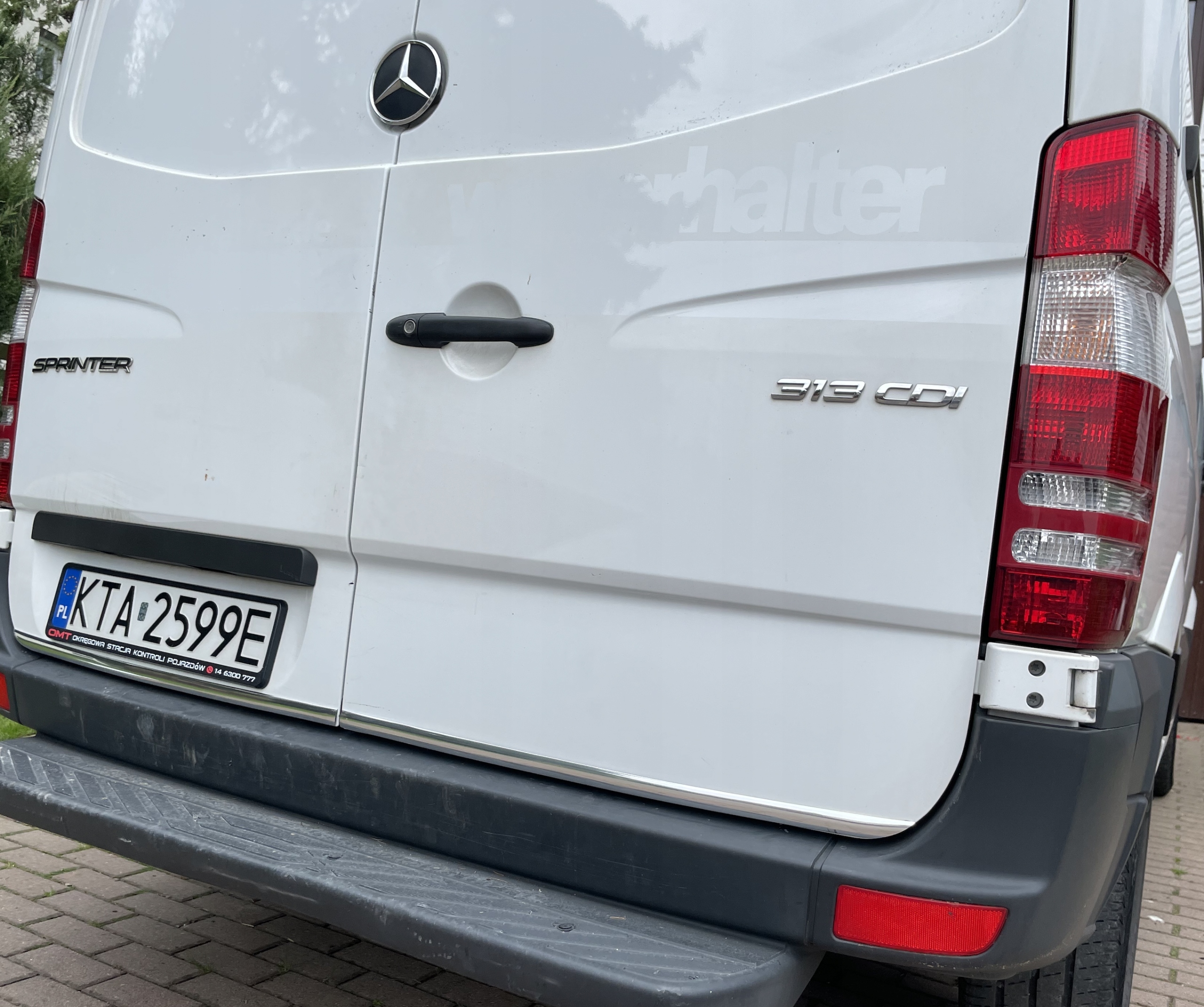 Detalj kromiranih letvica na Mercedesu Sprinter W906