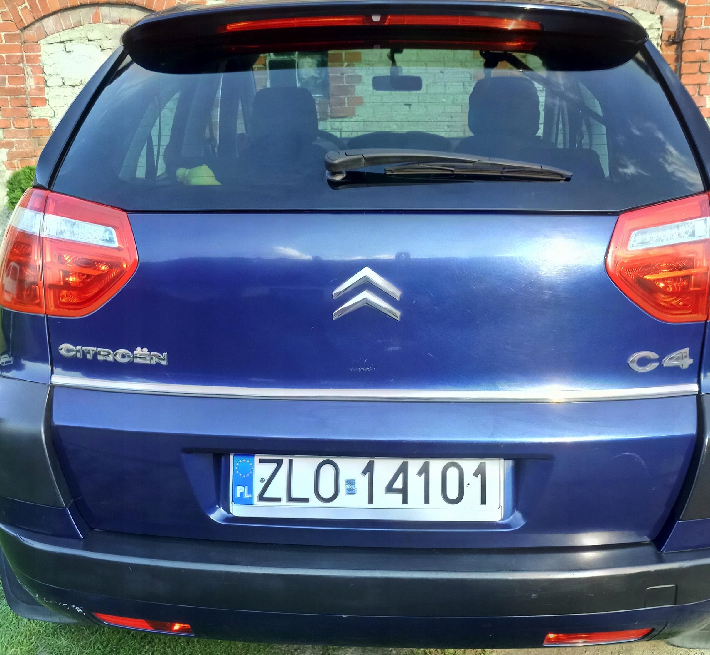 Detalj kromirane letvice za C4 I Picasso