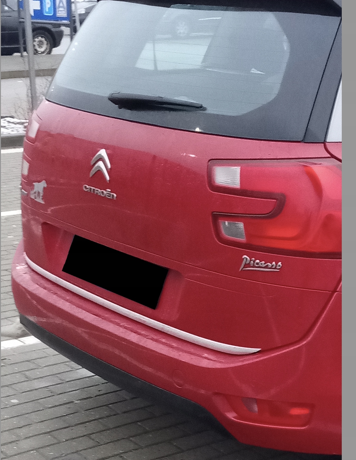 Kromirana obloga poklopca prtljažnika