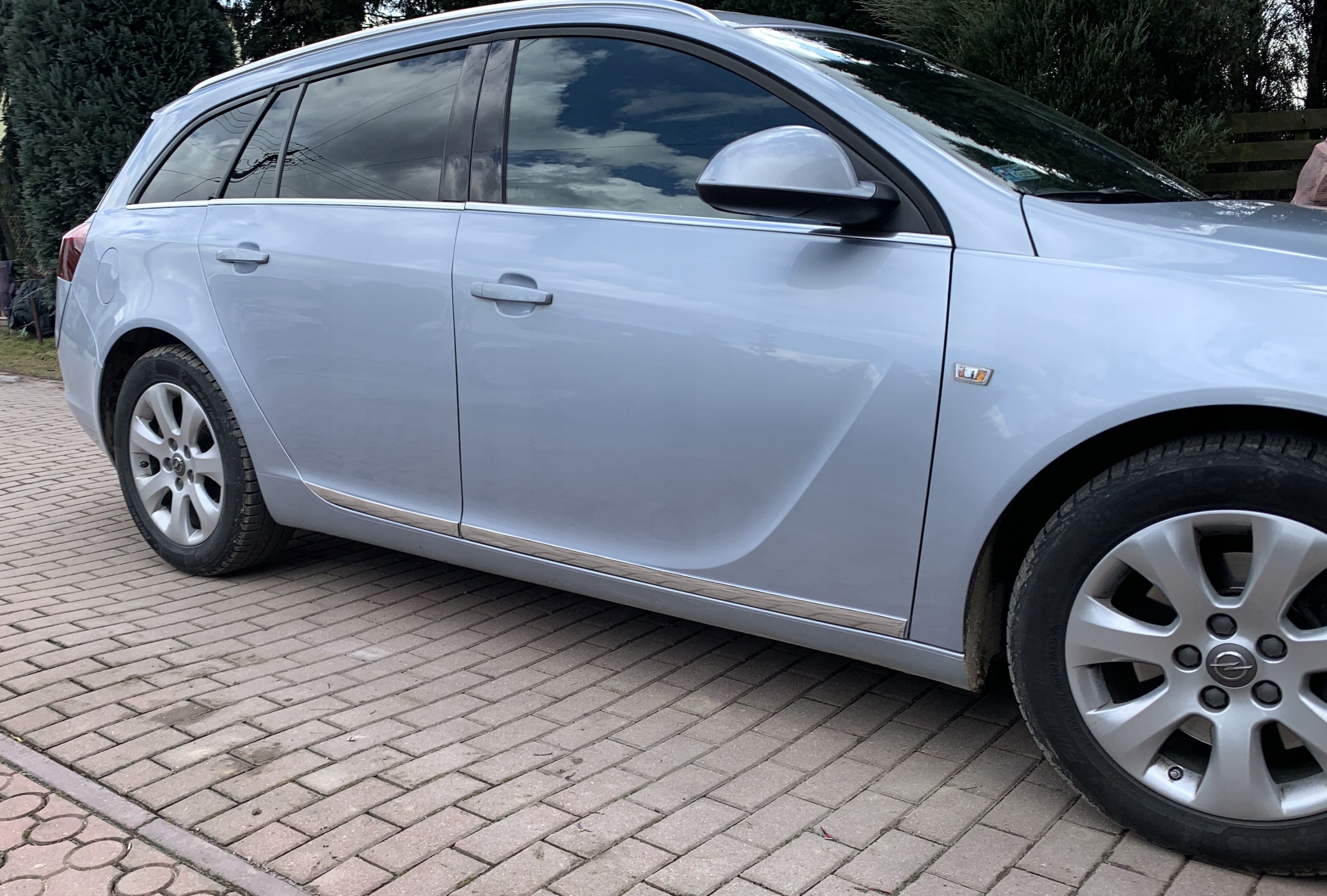 Elegantne obloge za Opel Insigniju