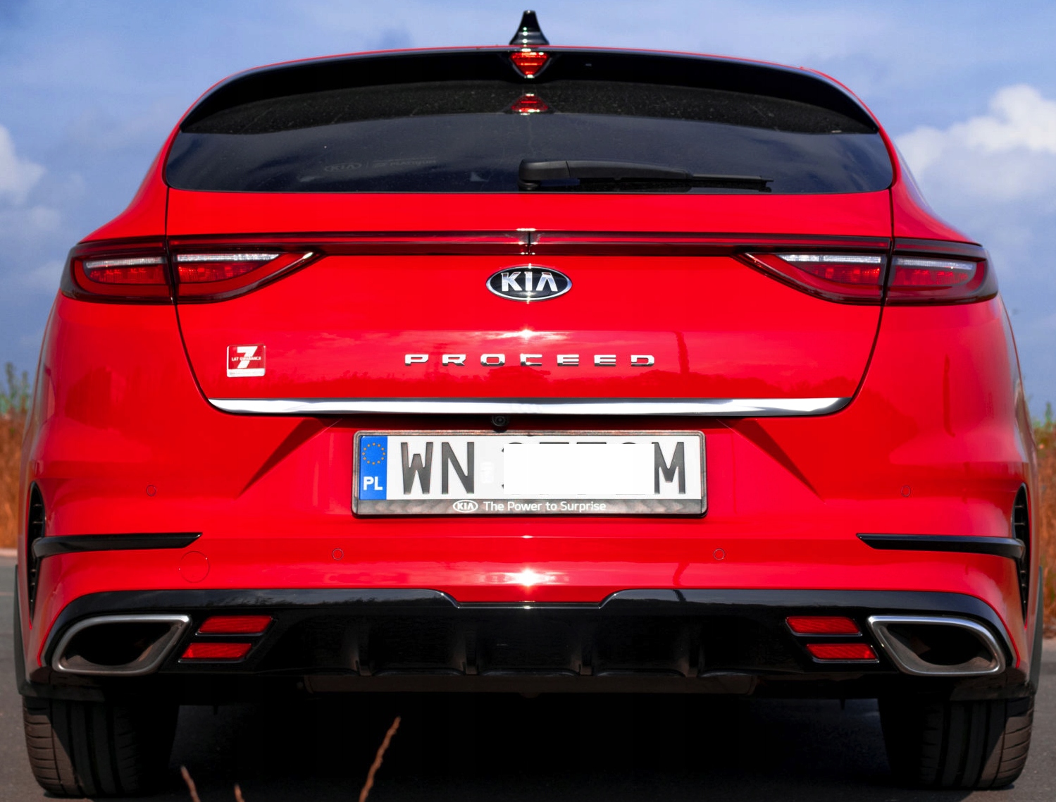 KIA Proceed Kombi kromirana letvica - detalji i ugradnja