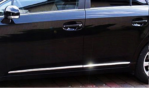 Montaža kromiranih letev za Toyota Avensis