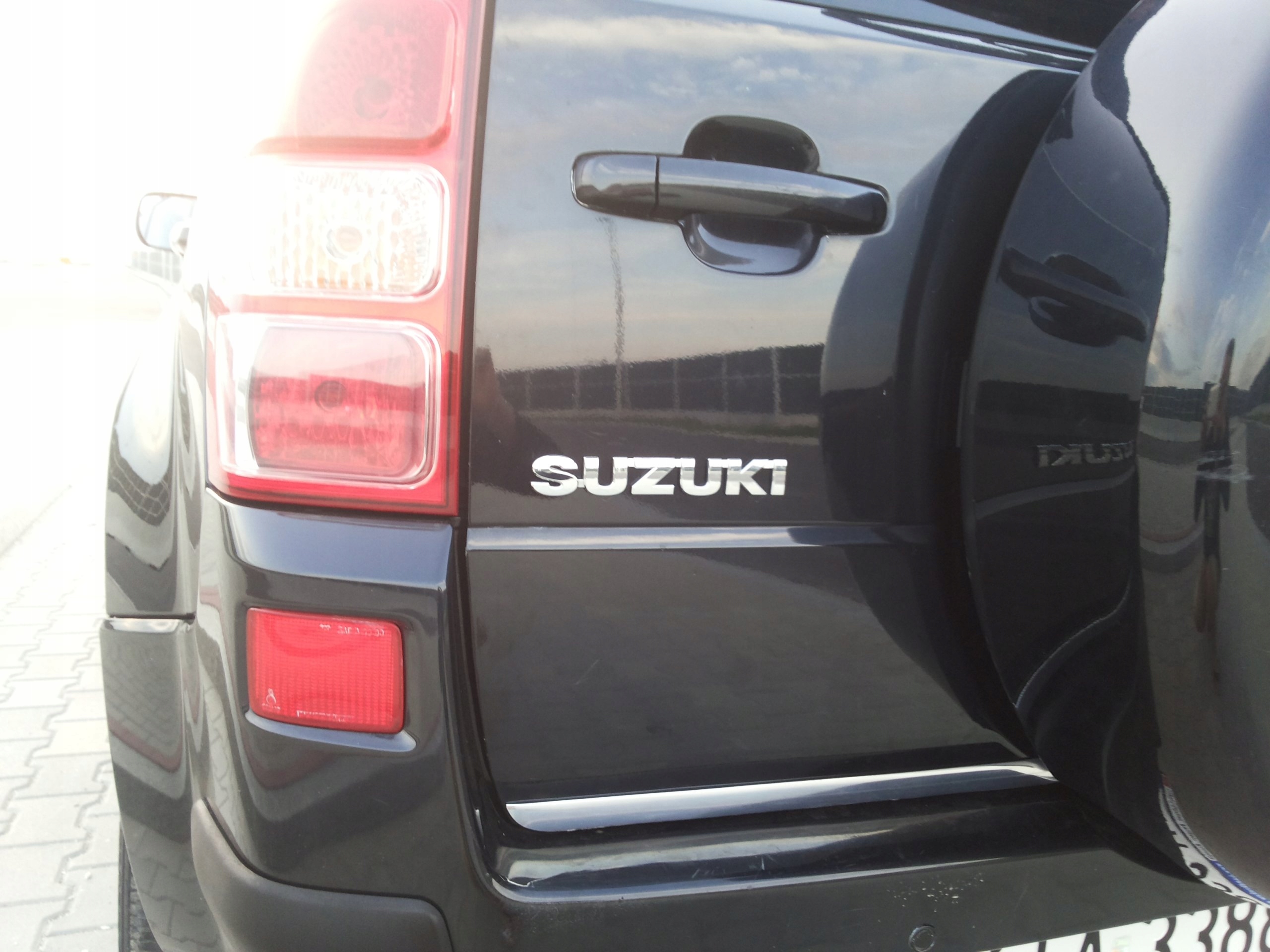 Kromirane obloge vrata prtljažnika za Suzuki Grand Vitaru