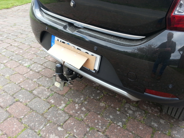 Kromirana obloga pokrova prtljažnika