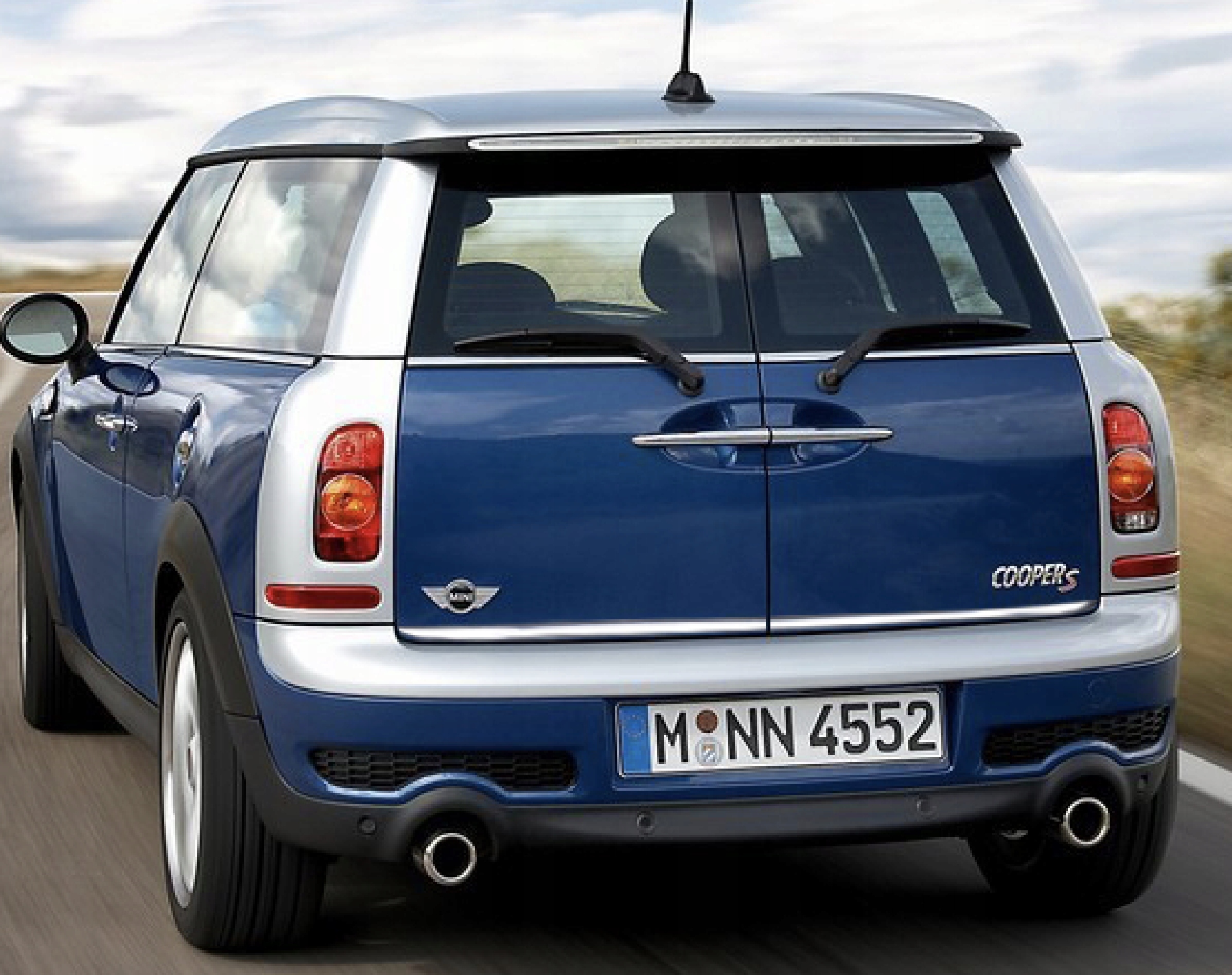 Ugradnja kromirane letvice za Mini Cooper Clubman R55