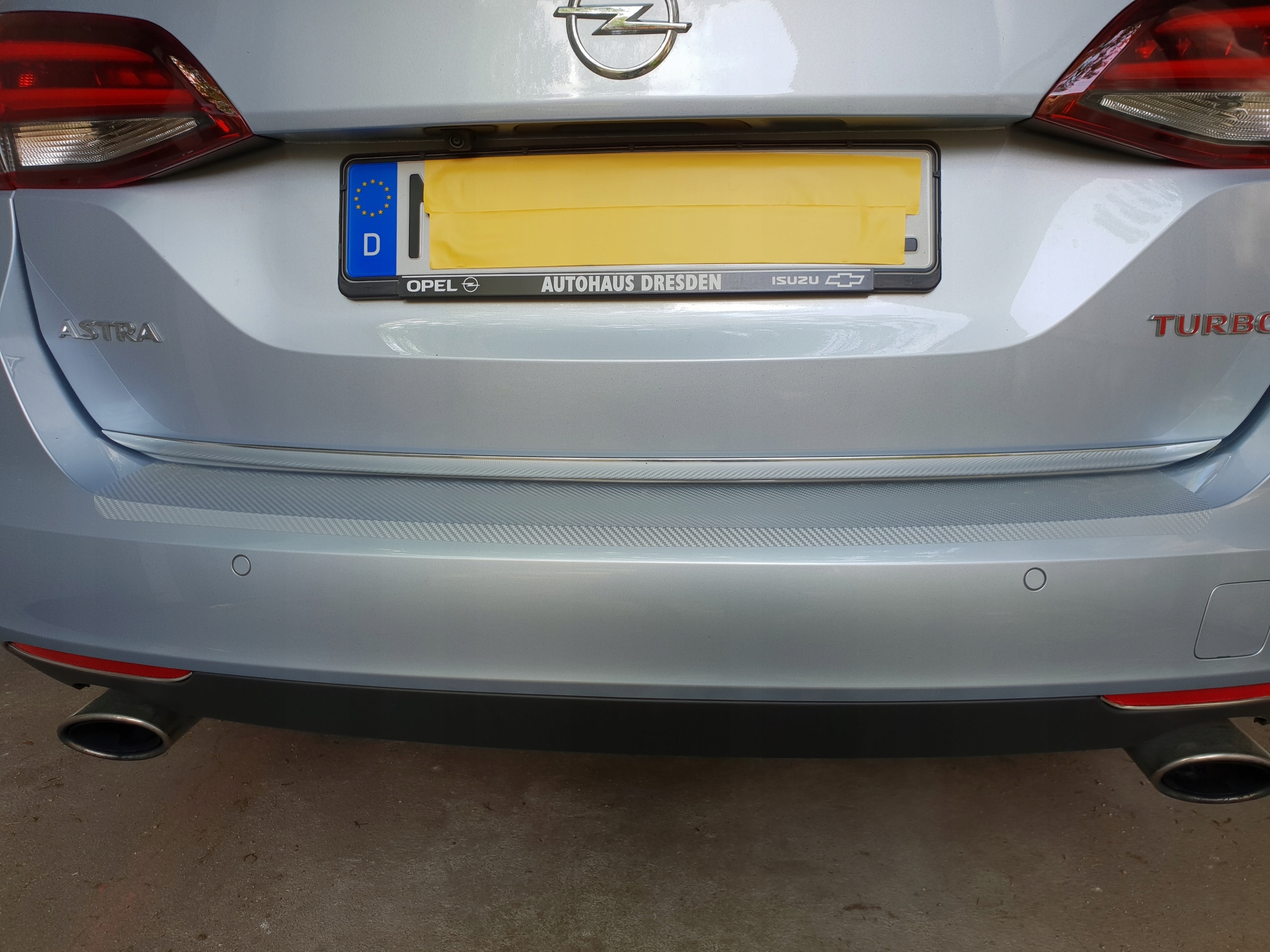 Kromirana obloga prtljažnih vrat Opel Astra K Kombi - slika 9