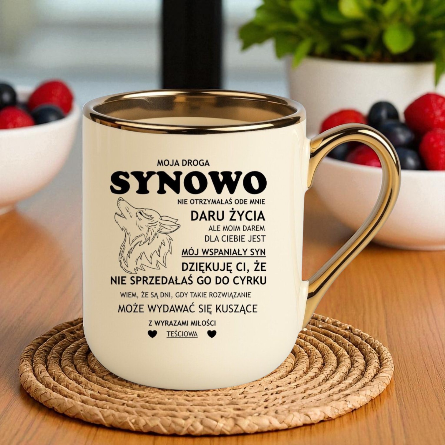 Kubek PREMIUM ze śmiesznym tekstem Synowa wyjątkowy prezent dla SYNOWEJ