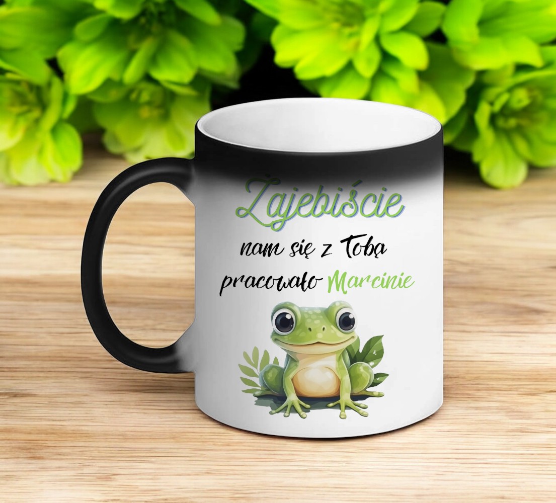 KUBEK MAGICZNY PREZENT NA POŻEGNANIE KOLEŻANKI KOLEGI Z PRACY Z IMIENIEM