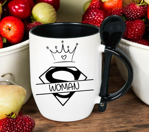 KUBEK Z ŁYŻECZKĄ PREZENT DZIEŃ KOBIET DLA KOLEŻANKI DZIEWCZYNY MAMY WZORY