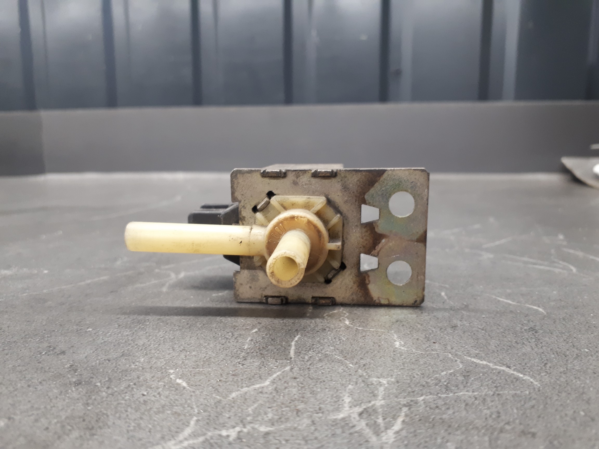 026906263B zawor podcisnienia AUDI SKODA VW