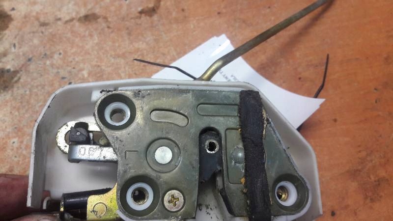 Zamek drzwi lewy tyl opel agila