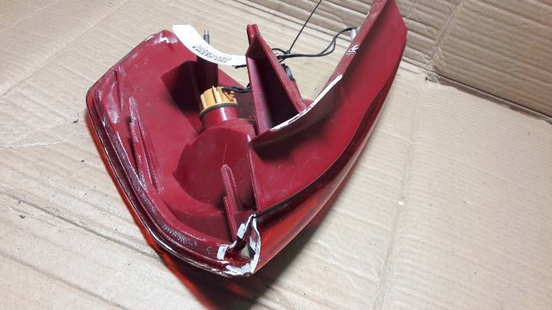 9655863980 LAMPA PRAWA TYL CITROEN C4