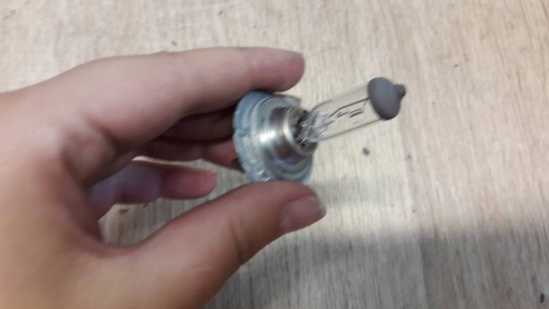 ZAROWKA OSRAM INDIA C314 12V 55W H7U