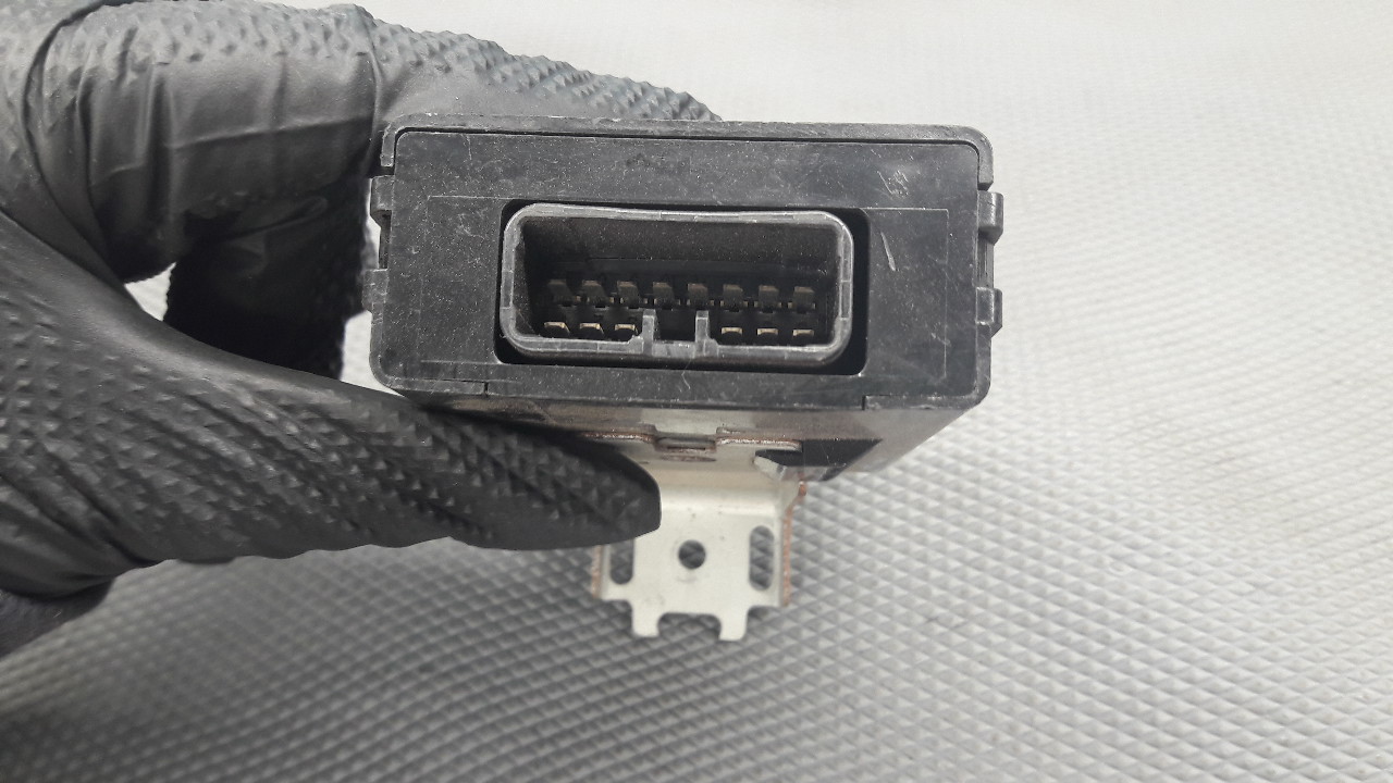 88650-1E370 modul asterownikl TOYOTA YARIS
