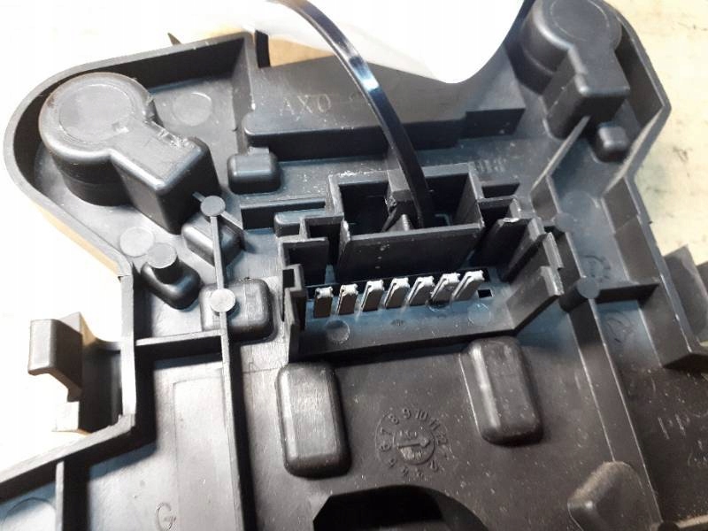 7700828137 WKLAD LAMPY LEWY RENAULT MEGANE I HB