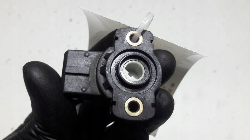 13631721456 CZUJNIK PRZEPUSTNICY BMW E36 1.6