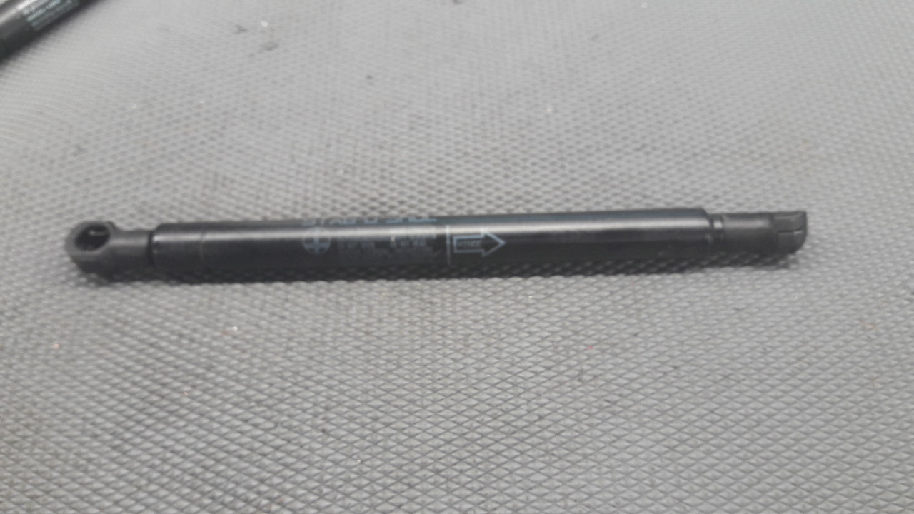 XR835440610AA Silownik klapy tyl JAGUAR S-TYPE